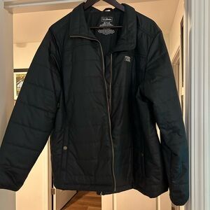 LL Bean Womens 2XL Black lightweight jacket- Exc condition